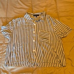 K&K Buttoned Blouse